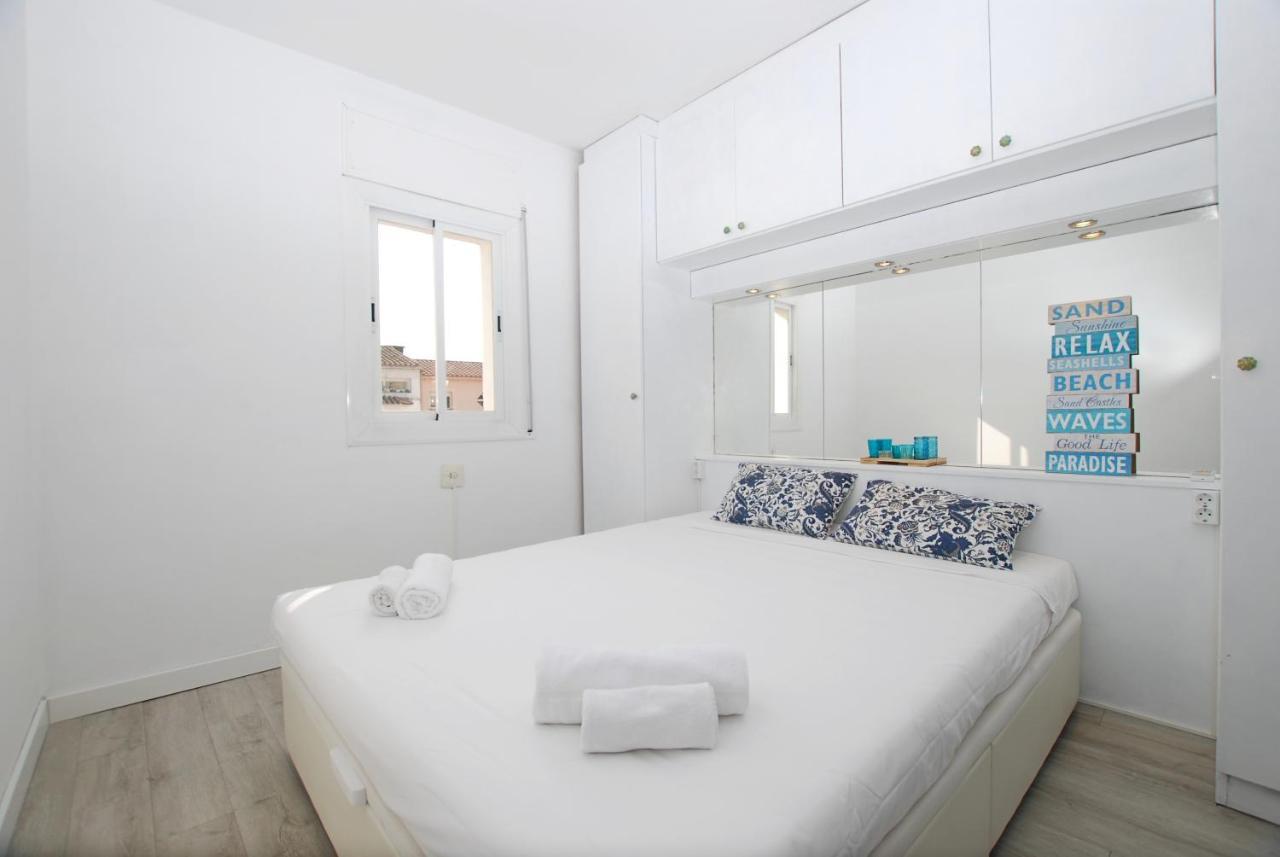 Laguna Blue Vilassar De Mar Exterior foto